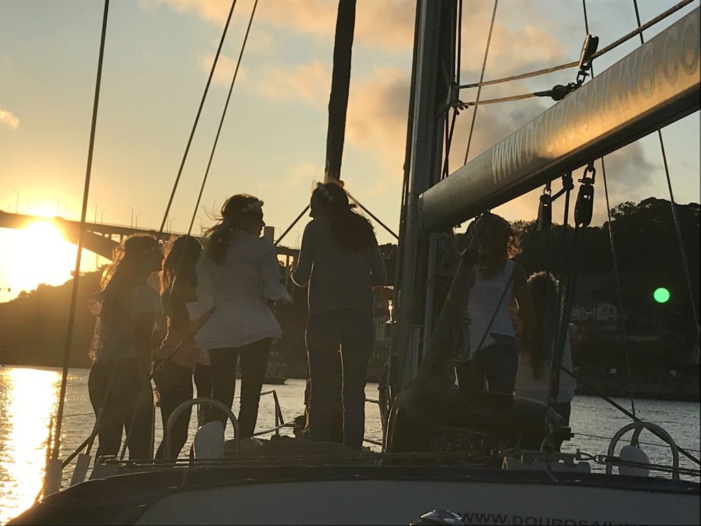 Festa a bordo — evento personalizado no rio Douro
